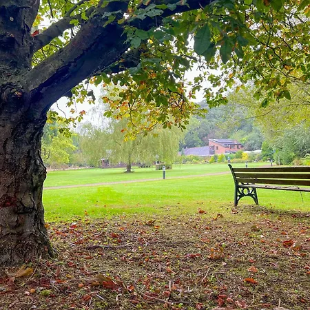 펜션 Sky Lodge, Great Ayton Spacious Dog Friendly Lodge With Hot Tub And On Site Bistro