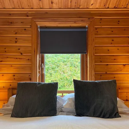 펜션 Sky Lodge, Great Ayton Spacious Dog Friendly Lodge With Hot Tub And On Site Bistro 그레이트 에이튼