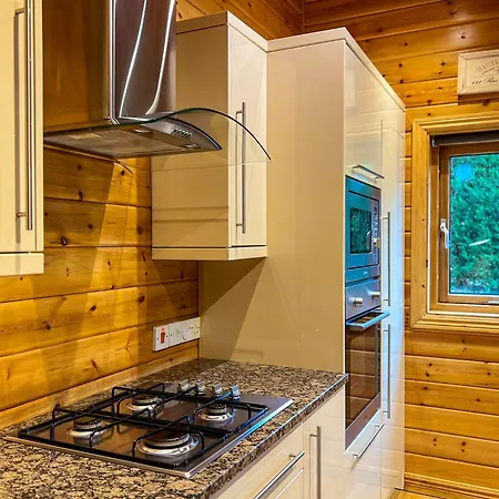 펜션 Sky Lodge, Great Ayton Spacious Dog Friendly Lodge With Hot Tub And On Site Bistro